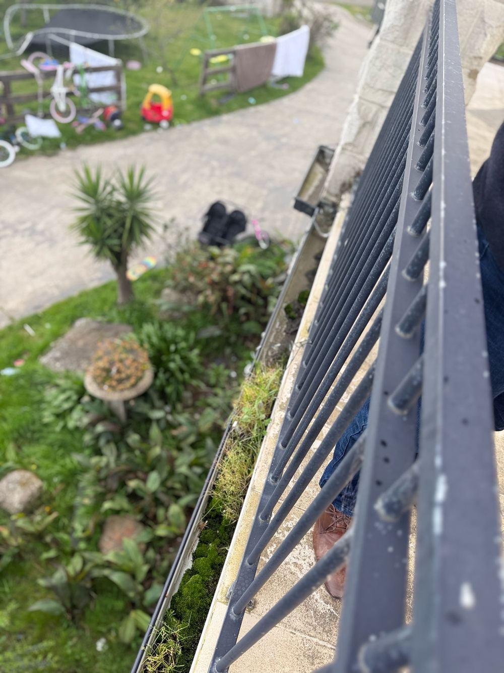 Cracking in the limestone piers that carry the balustrade fixings, found during a defect investigation inspection in Officer