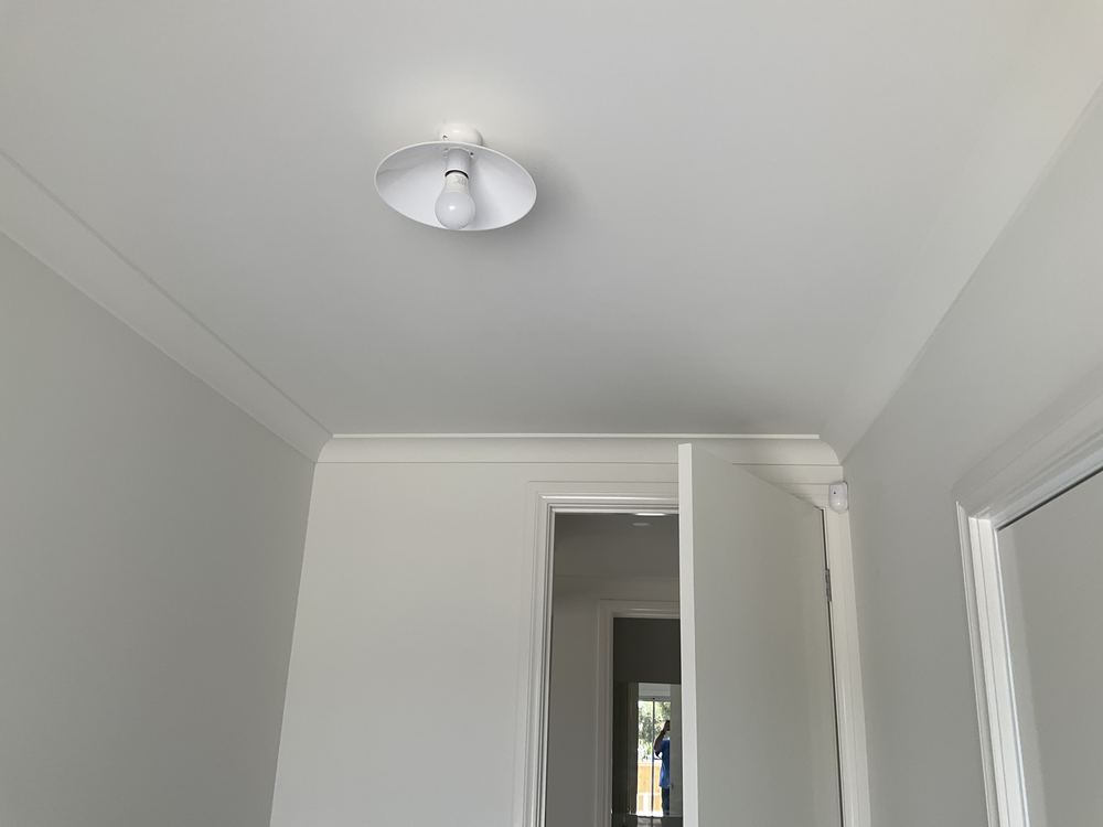 No openable window or exhaust fan where ventilation is required, found during a pre-handover inspection in Officer